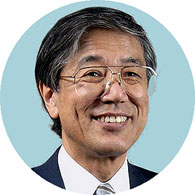 青木　初夫氏