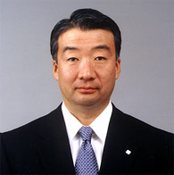 平手晴彦氏