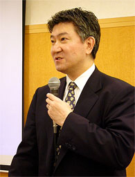関野氏