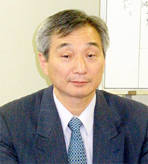 岸田修一氏