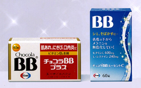 チョコラＢＢ（左）とルーセントＣ