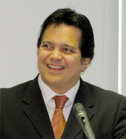 hln200908310201 ズルエッタ社長