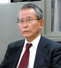 松本氏