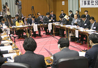 hln200912250101 11月11日に厚労省関連の事業仕分けが行われた