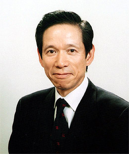 伍藤忠春氏