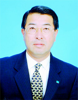 岡本良幸氏