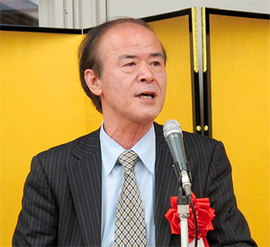 吉田安幸氏