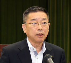hln201207110101 あいさつする藤垣会長