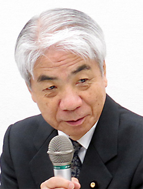 尾辻氏