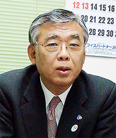 山本氏