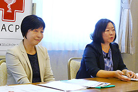 代表理事の吉岡氏(左)と理事の篠原氏