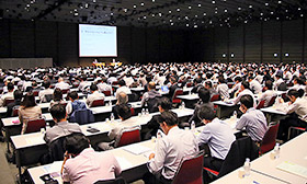 盛況の「経営者のためのM&Aセミナー」会場
