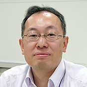 安田氏