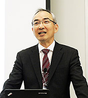 中村氏