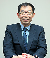 川上常務