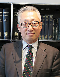 益尾憲氏