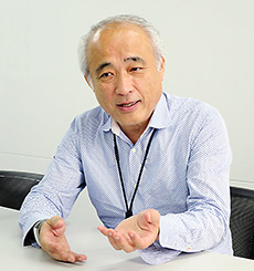 窪田氏