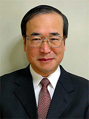 川原章氏