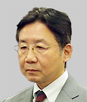 石垣氏