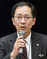 宮本真司医薬局長