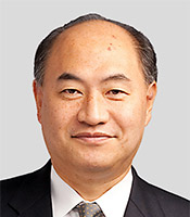 掬川正純氏