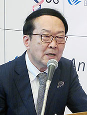 山田英氏