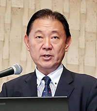 鈴木康裕医務技監