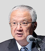 中山讓治氏