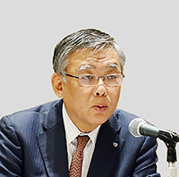 山本信夫氏