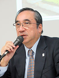 山口隆氏