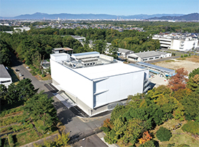 川島工園に製剤棟新設