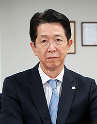 首藤氏