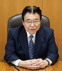 後藤厚労相が会見