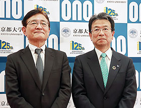 湊氏（左）、相良氏