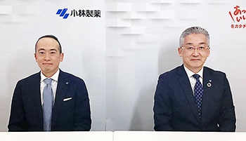 小林社長(左)と山根専務