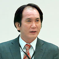 松井氏