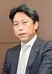 高田氏