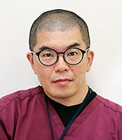 管理薬剤師の長谷川氏