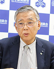 山本信夫氏