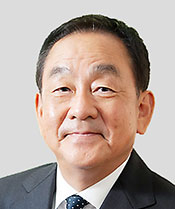 岡田安史氏