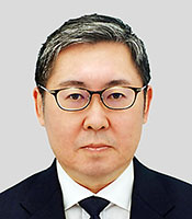 種田氏