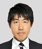 前川正充氏