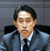 岡村氏