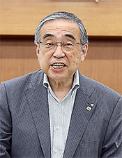 乾英夫氏
