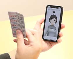 相談者はスマホ等の画面で動くキャラクターと対話する