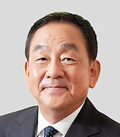 岡田安史氏