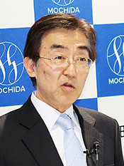持田氏