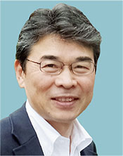 玉井郁巳氏