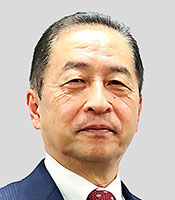 鈴木氏