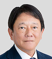 津村氏